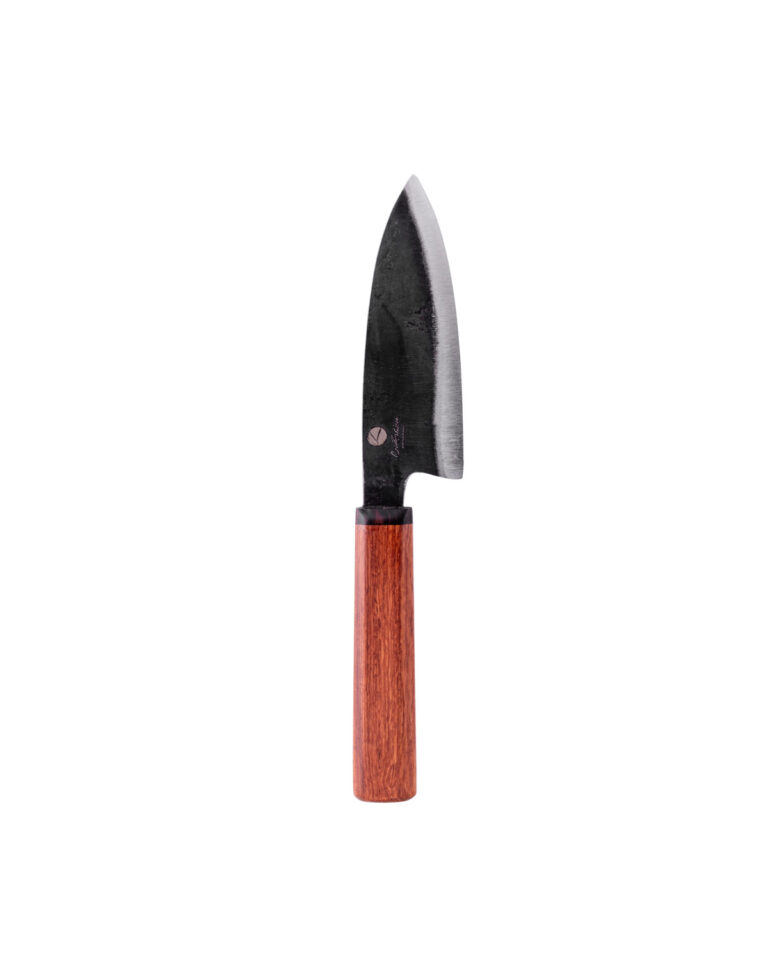 Kleines Küchenmesser Petty mit Padoukholz und Kurouchi Finish und Confusion Logo auf der Klinge